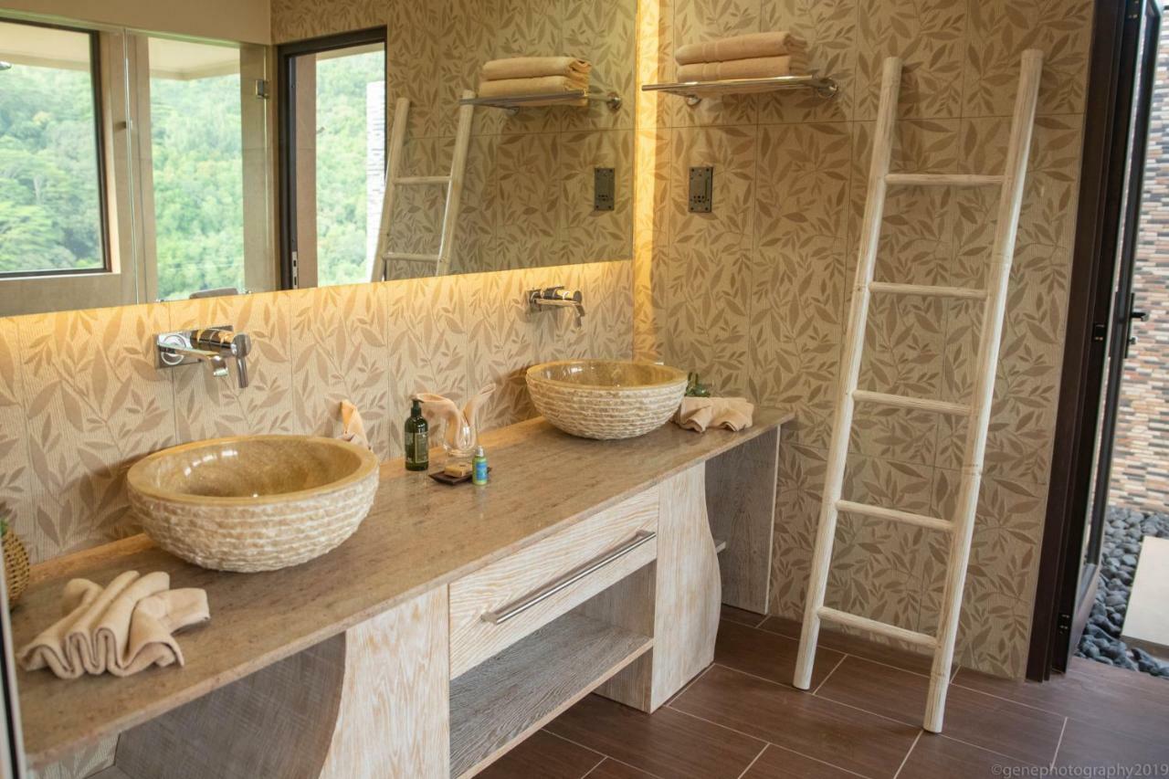 Le Duc Hillview Villas Anse Volbert Village  Luaran gambar